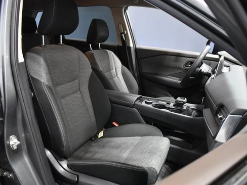 Used 2021 Nissan Rogue S image 13