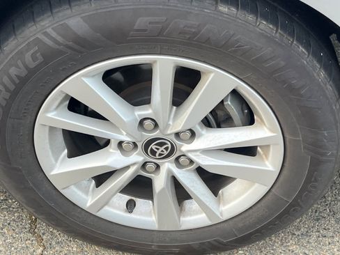 Used 2025 Toyota Camry LE image 22