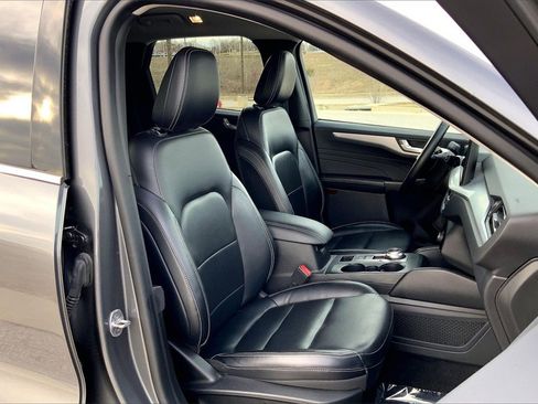 Used 2023 Ford Escape Platinum image 21