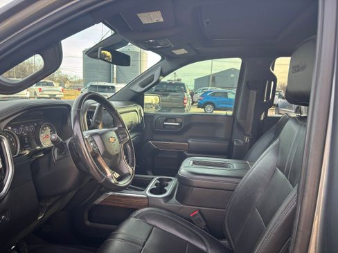 Used 2020 Chevrolet Silverado 1500 High Country image 10