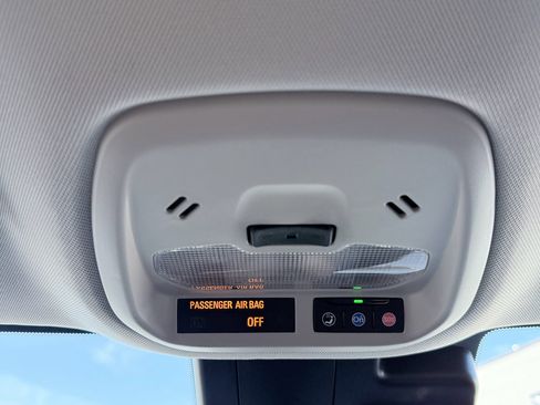 Used 2025 Chevrolet Trax ACTIV w/ Driver Confidence Package FWD image 15