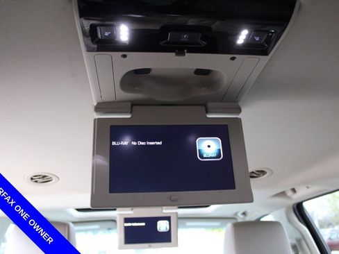 Used 2017 Chevrolet Suburban Premier image 31