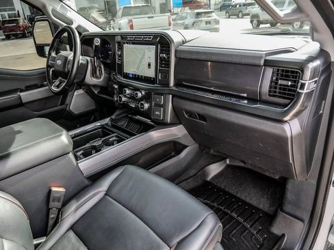 Used 2024 Ford F250 Lariat image 15