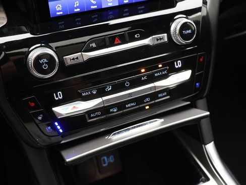 Used 2021 Ford Explorer Platinum w/ Equipment Group 601A image 28