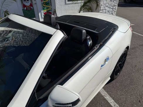 Used 2013 Mercedes-Benz SL 550 image 10