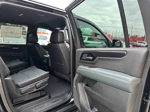 New 2026 GMC Yukon XL AT4 image 13