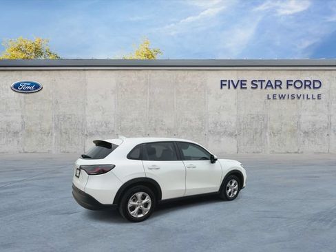 Used 2024 Honda HR-V LX image 8