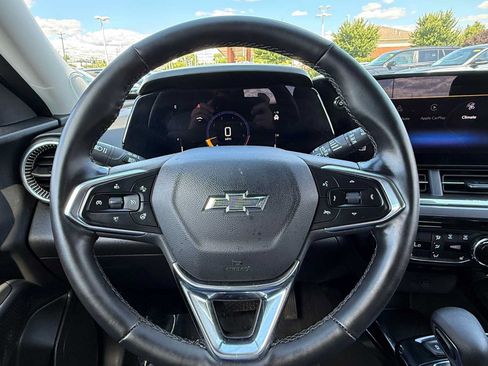 Used 2025 Chevrolet Trax ACTIV w/ Driver Confidence Package FWD image 18