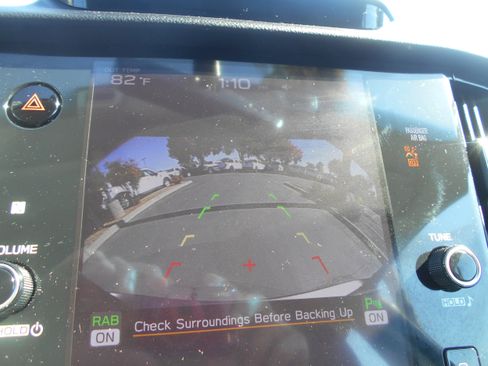 Used 2022 Subaru Legacy Limited image 12