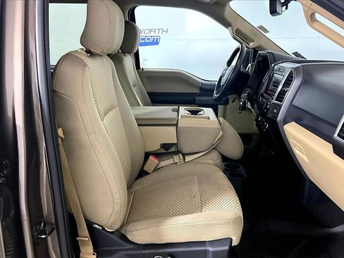 Used 2015 Ford F150 XLT w/ Equipment Group 302A Luxury image 5