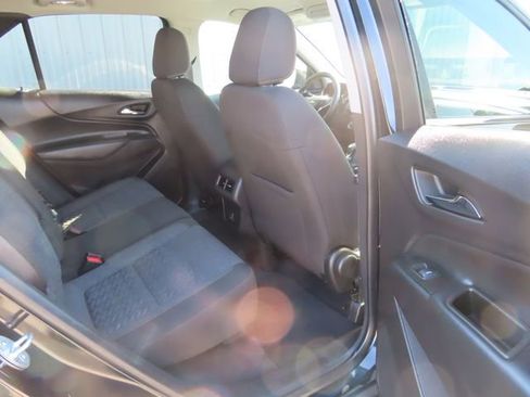 Used 2023 Chevrolet Equinox LT FWD image 28