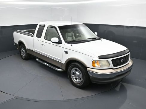 Used 2002 Ford F150 XLT image 1