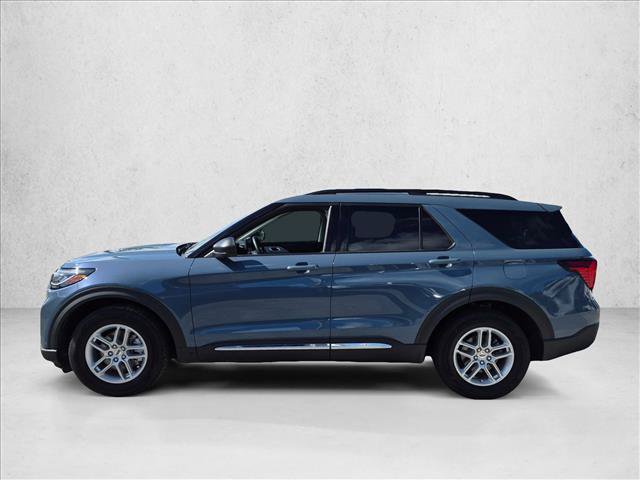 Used 2025 Ford Explorer Active w/ Active Comfort Package RWD image 8