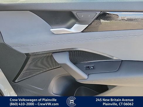 New 2026 Volkswagen Tiguan SE R-Line image 43