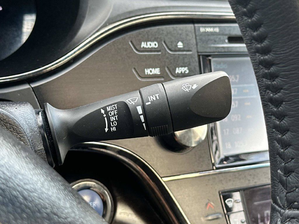Used 2016 Toyota Avalon XLE Premium FWD image 31