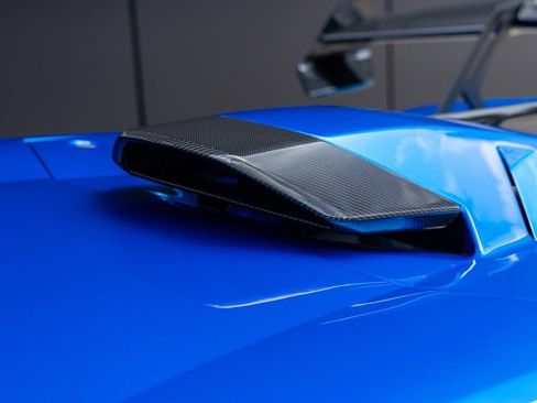 Used 2022 Lamborghini Huracan STO RWD image 13