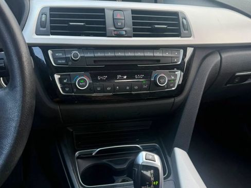 Used 2016 BMW 320i Sedan RWD image 20