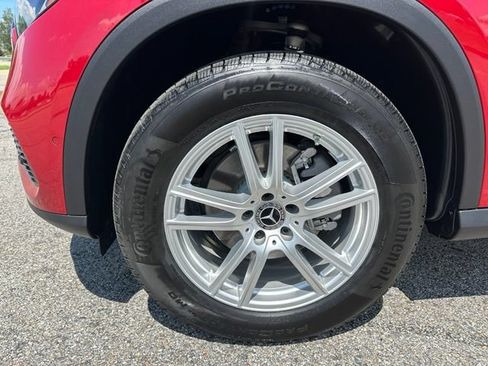 Used 2026 Mercedes-Benz GLC 300 4MATIC image 9