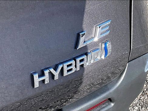 Used 2022 Toyota Sienna LE image 22