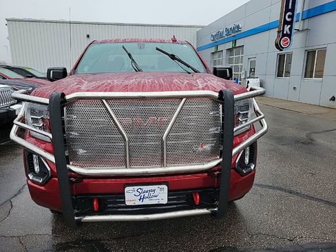 Used 2021 GMC Sierra 1500 AT4 image 2