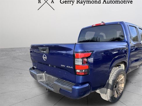 Used 2022 Nissan Frontier SV image 7