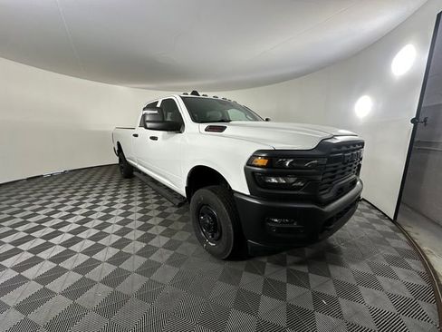 New 2026 RAM 2500 Tradesman AWD/4WD image 3