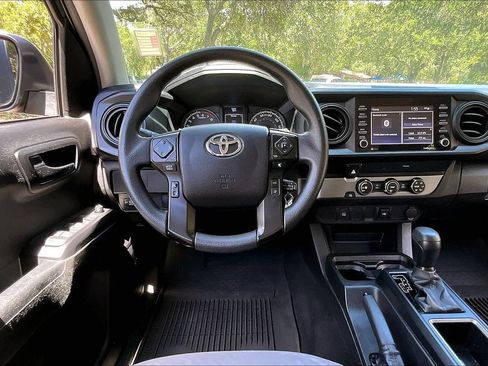 Used 2022 Toyota Tacoma SR w/ SR Convenience Package RWD image 8
