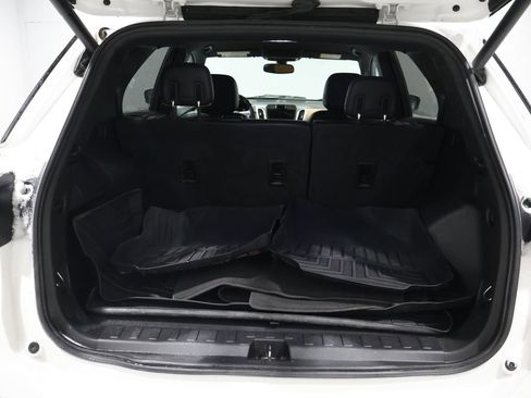 Used 2019 Chevrolet Equinox Premier image 20