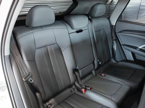 New 2025 Audi Q5 Premium image 11