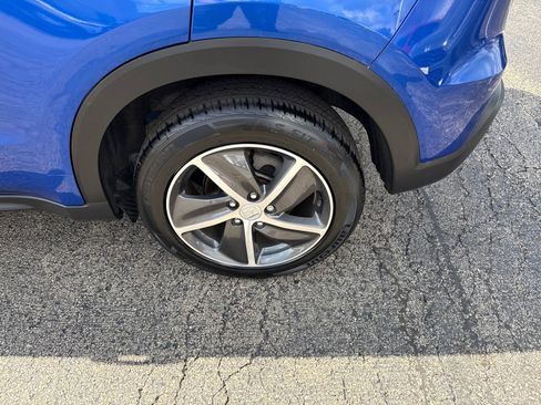 Used 2021 Honda HR-V EX image 12