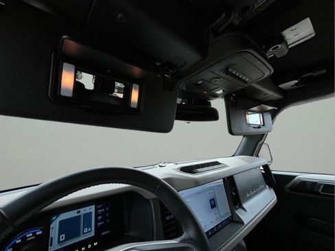 Used 2024 Ford Bronco Wildtrak image 26