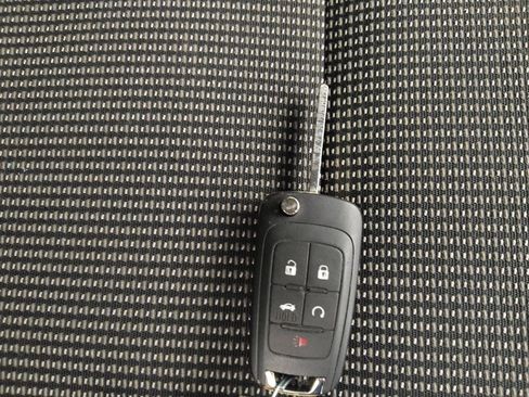 Used 2015 Chevrolet Malibu LT w/ Power Convenience Package FWD image 32