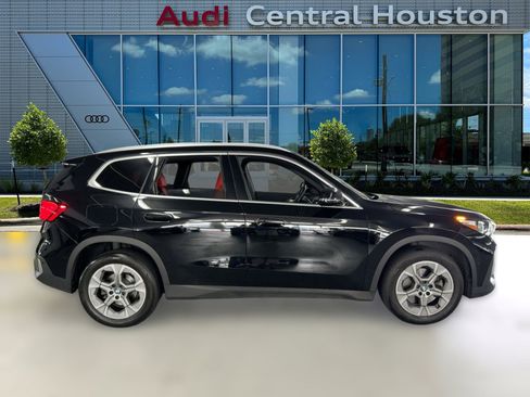Used 2023 BMW X1 xDrive28i w/ Convenience Package image 8