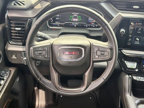 Used 2024 GMC Sierra 2500 AT4 w/ AT4 Premium Plus Package AWD/4WD image 15