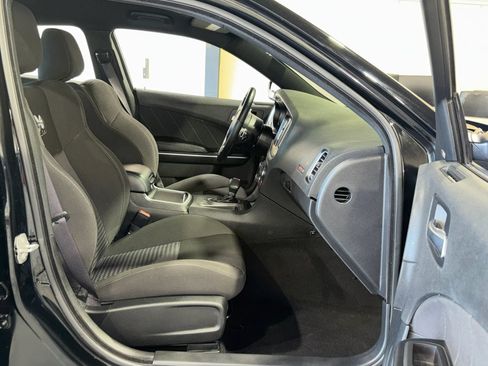 Used 2022 Dodge Charger Scat Pack w/ Dynamics Package RWD image 16