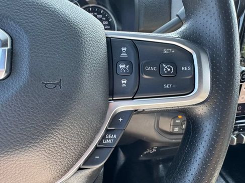 New 2026 RAM 3500 Tradesman AWD/4WD image 32