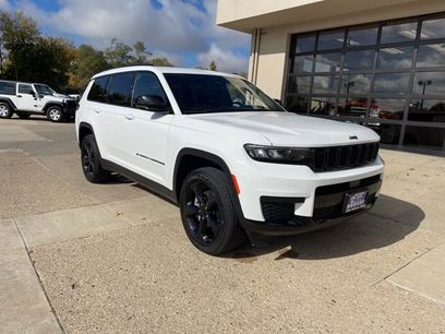Used 2023 Jeep Grand Cherokee L Laredo