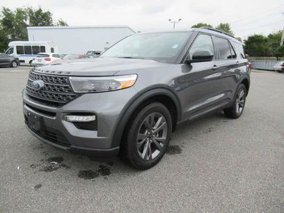Certified 2022 Ford Explorer XLT w/ Equipment Group 202A