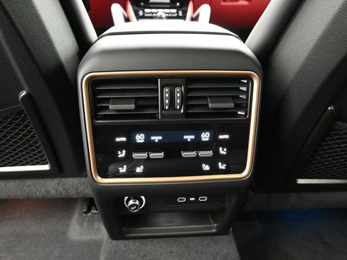 New 2026 Porsche Cayenne Turbo GT AWD/4WD image 18