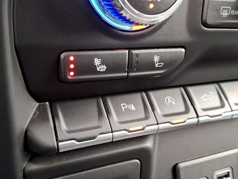 Used 2022 GMC Sierra 1500 Elevation w/ Driver Alert Package I image 22