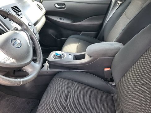 Used 2013 Nissan Leaf S FWD image 27
