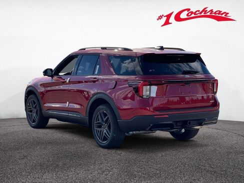 New 2026 Ford Explorer ST-Line w/ ST-Line Street Pack image 4