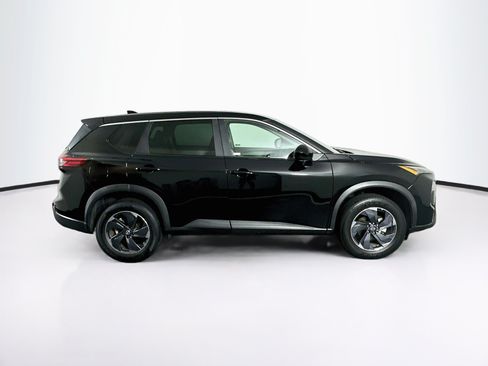 Used 2025 Nissan Rogue SV FWD image 10