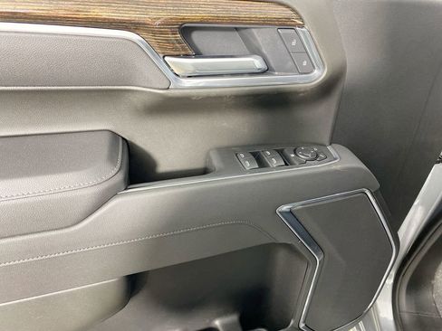 Used 2026 GMC Sierra 1500 Elevation image 13