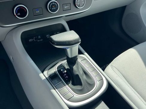 New 2026 Hyundai Kona SE AWD/4WD image 19