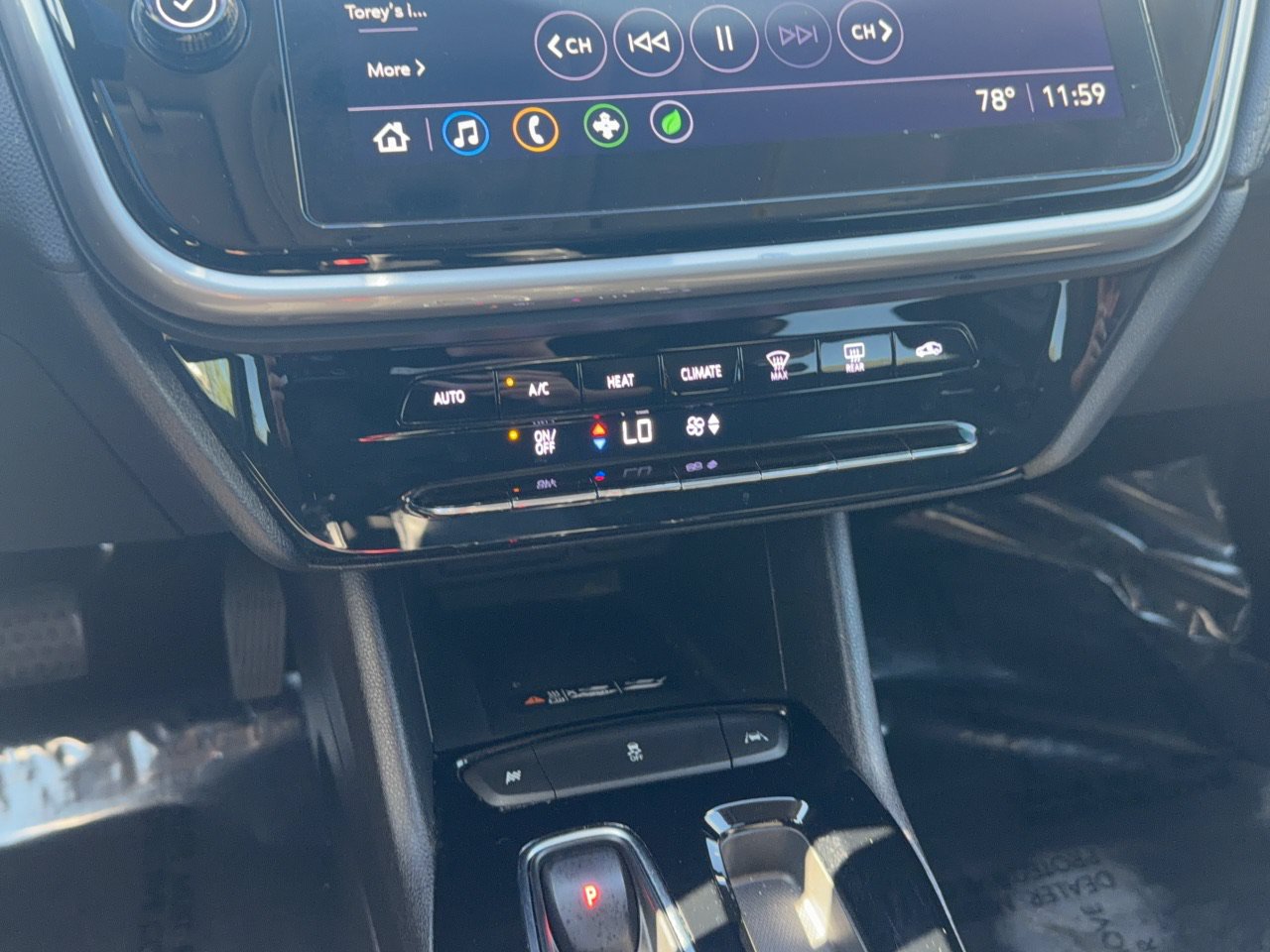Used 2022 Chevrolet Bolt EUV LT FWD image 22