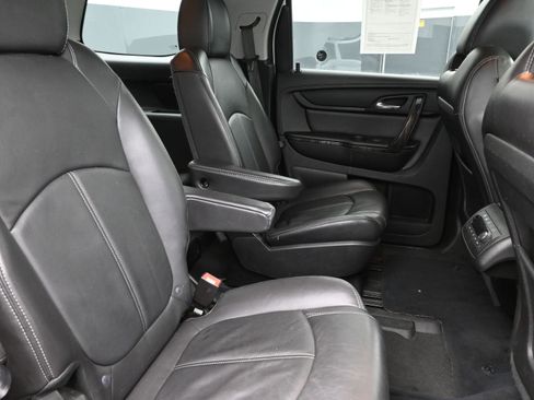 Used 2017 GMC Acadia Limited SLT image 24