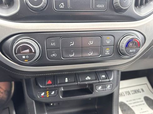 Used 2022 GMC Canyon Elevation image 24