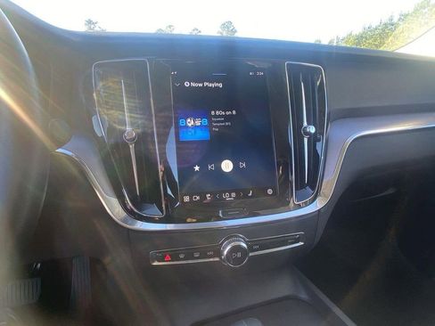 Used 2024 Volvo S60 B5 Core image 11