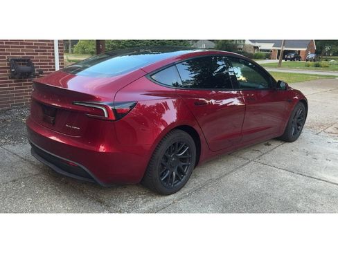 Used 2025 Tesla Model 3 Long Range AWD/4WD image 3